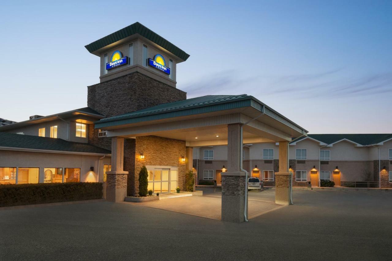 Days Inn By Wyndham Swift Current Exterior photo